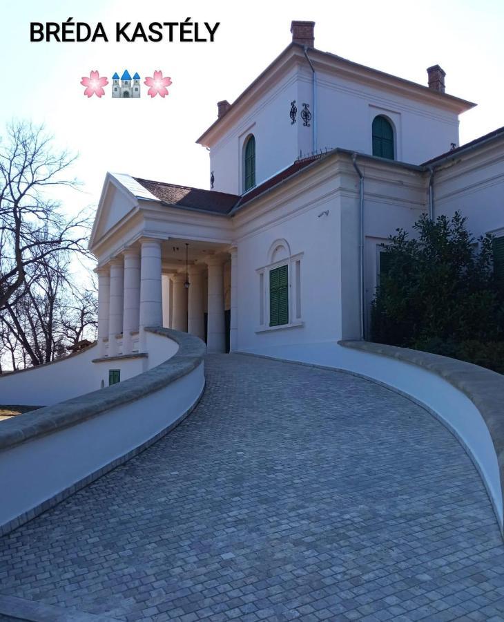 Viharsarki Apartman Гюла Екстериор снимка
