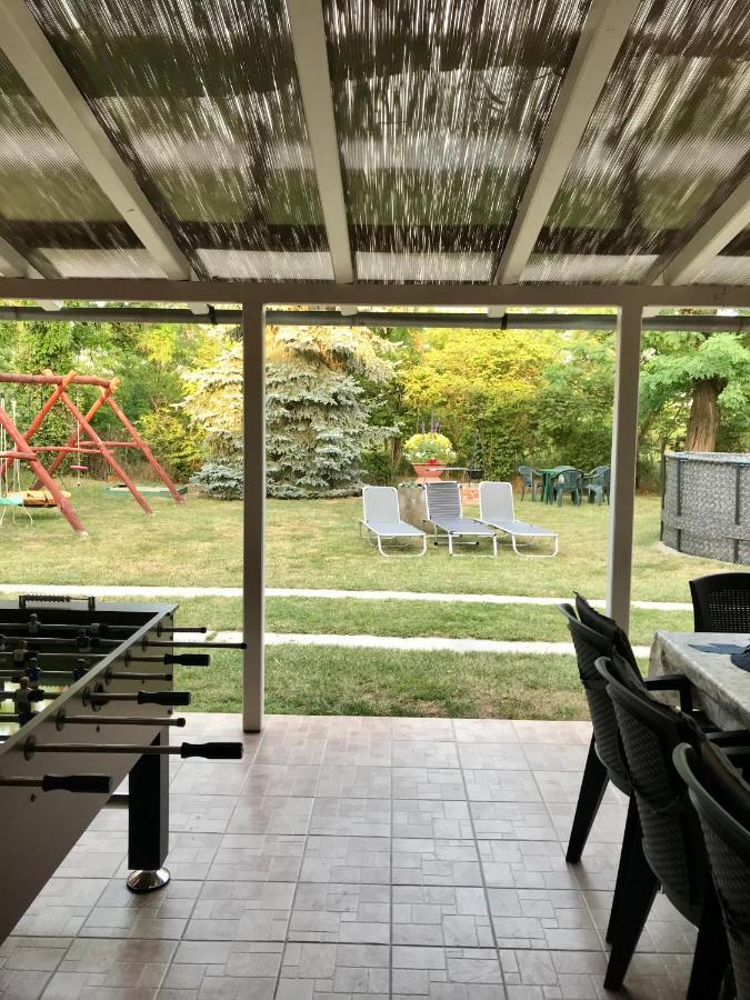 Viharsarki Apartman Гюла Екстериор снимка